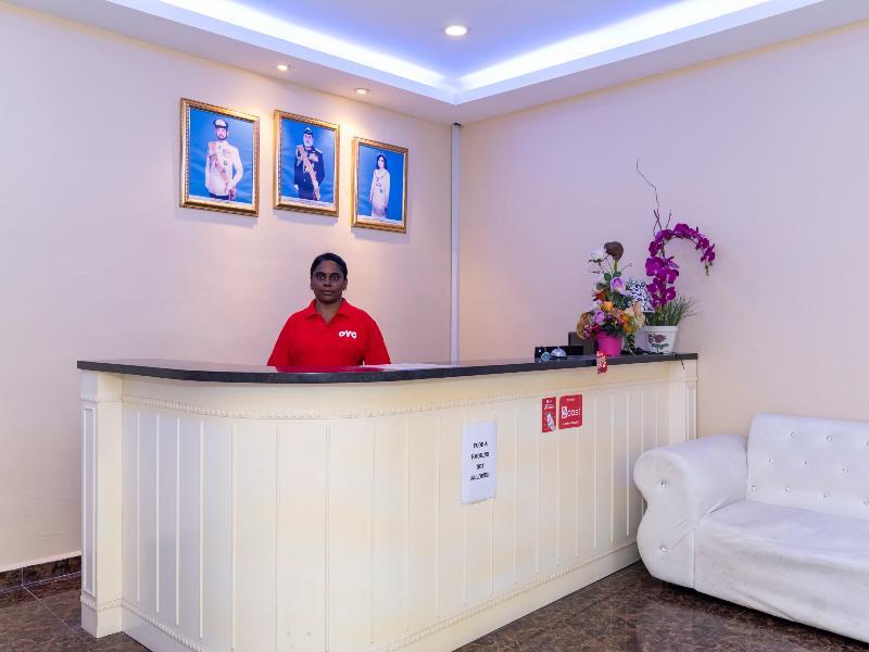 Hotel Oyo 1228 R & R Johor Bahru